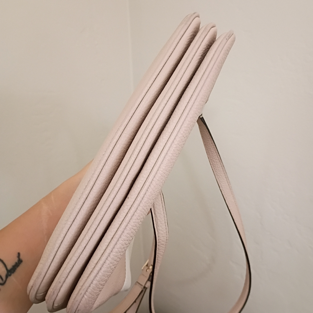 Kate Spade Beige and White Leather Clutch - Picture 3 of 8